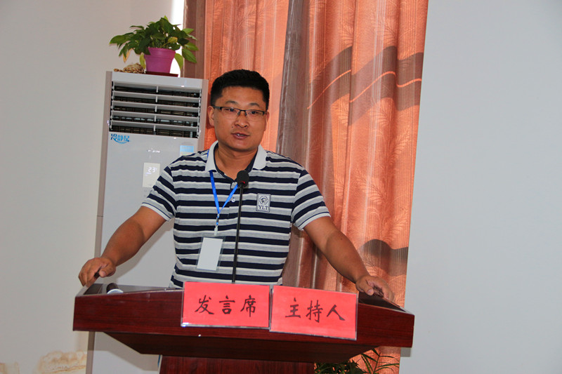 合肥市雅視智能科技有限公司負責人江淮代表簽約企業發言